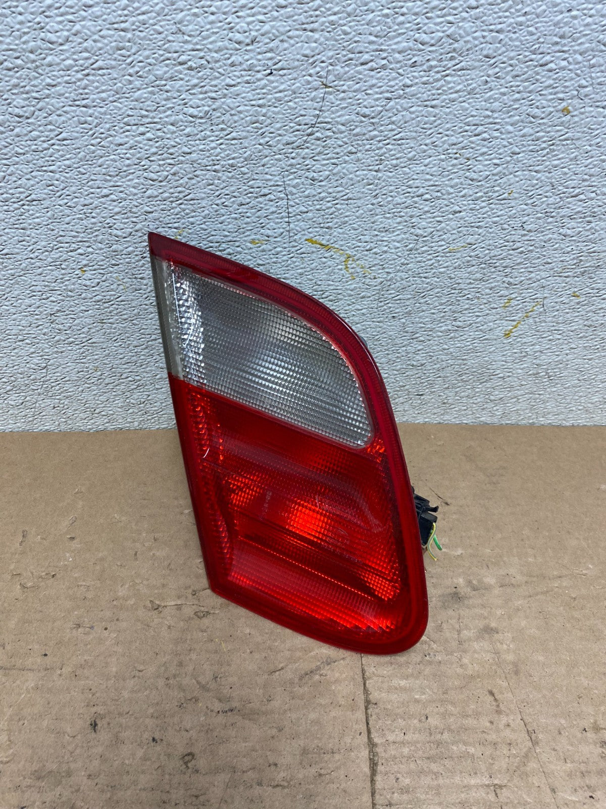 1998-2003 Mercedes Benz CLK Inner Left Driver LH Side Tail Light Lamp P4228 DW0