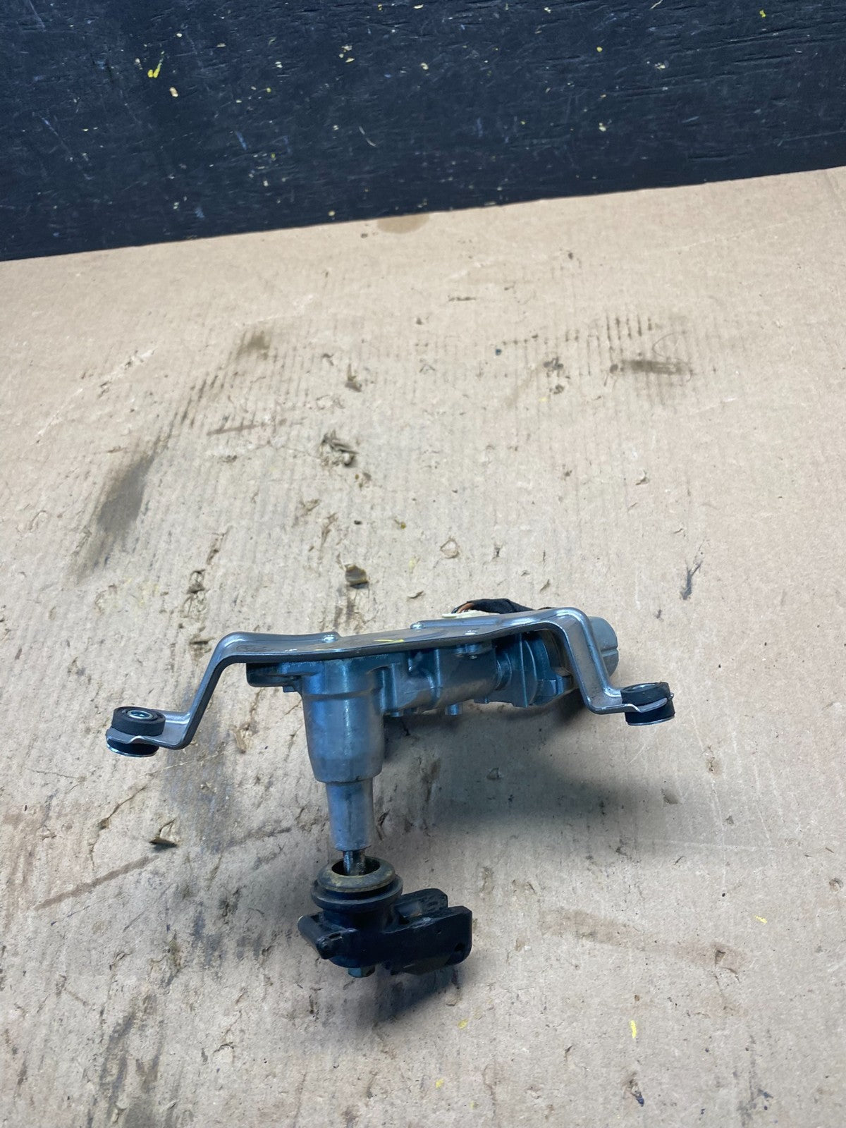 2014-2018 Jeep Cherokee Tailgate Back Door Rear Wiper Motor Wiper q9226 DG5