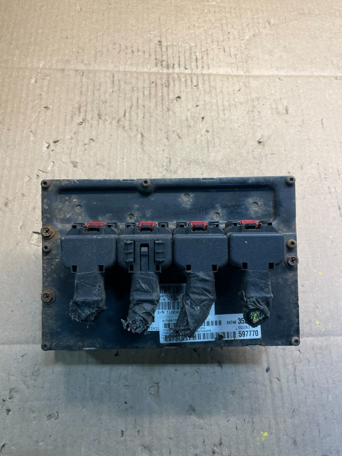 2005 Chrysler Pacifica Engine Control Module ECM p04748352ag U2139 DG0