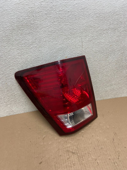 2007 2008 2009 2010 Jeep Grand Cherokee Left Driver Lh Tail Light Oem AB5948 LK2