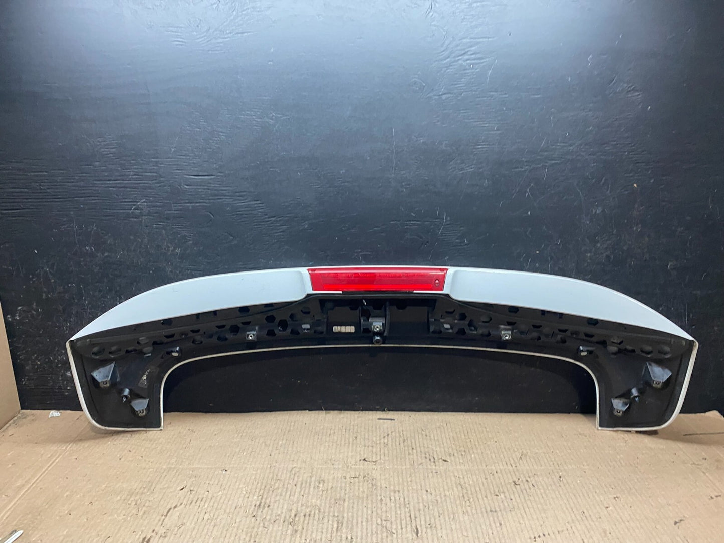 2012 to 2017 Ford Focus SE 4DR Hatchback Trunk Lid Spoiler Wing OEM i3535 DG18