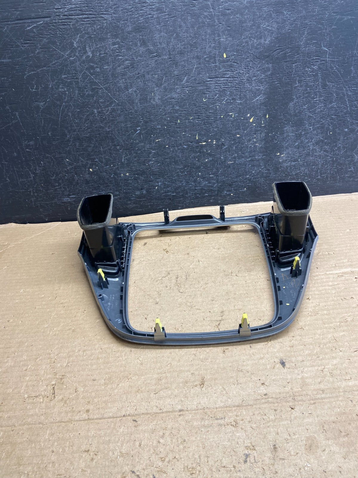 2001-2007 Toyota Highlander Radio Climate Dash Trim Bezel Air Vent AH5112 DW3