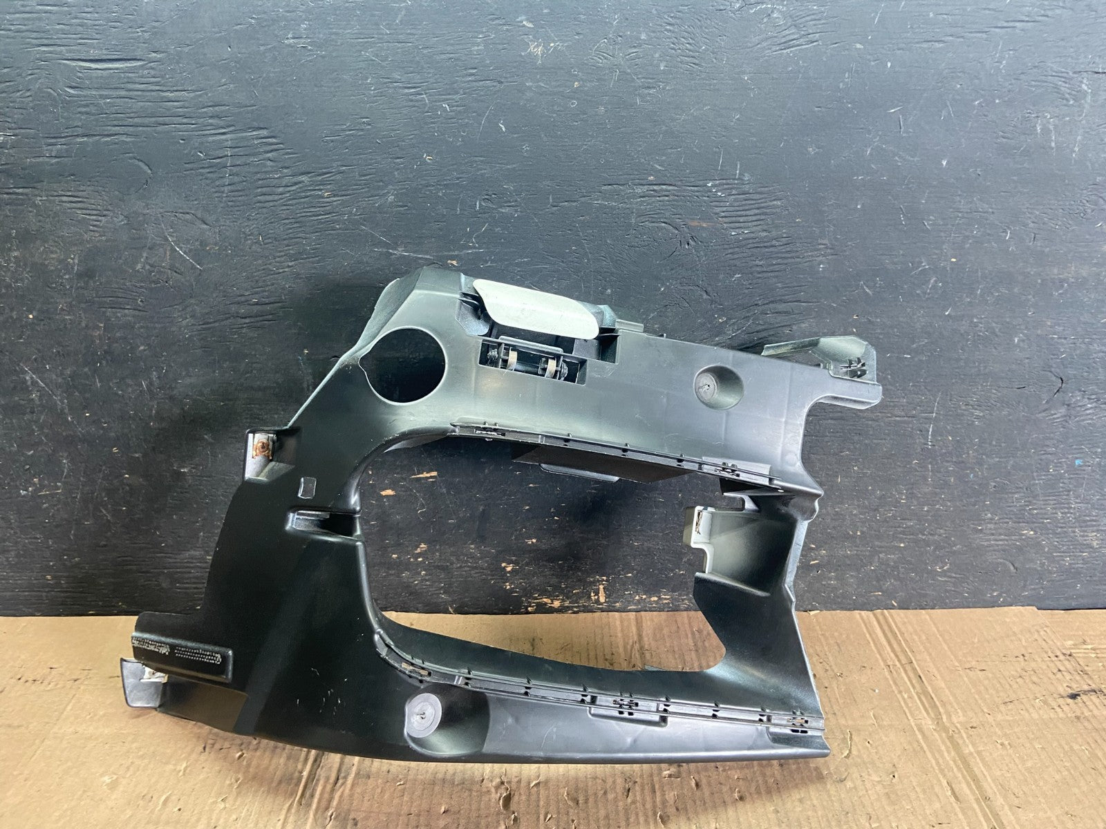 2011-2019 BMW 6 Series F12 F13 M-Sport Front Bumper Right Side Bracket P85880