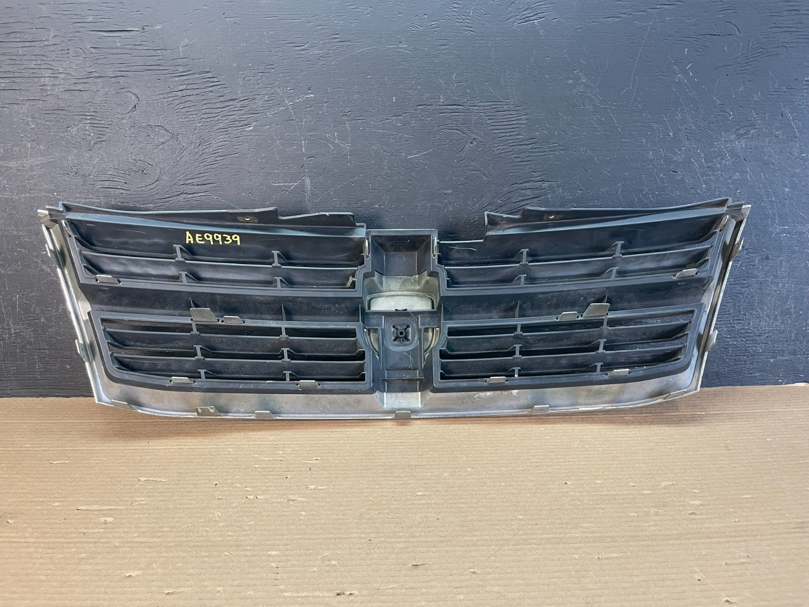 2008-2010 Dodge Grand Caravan Front Grill Grille 05113126aa AE9939 DG3
