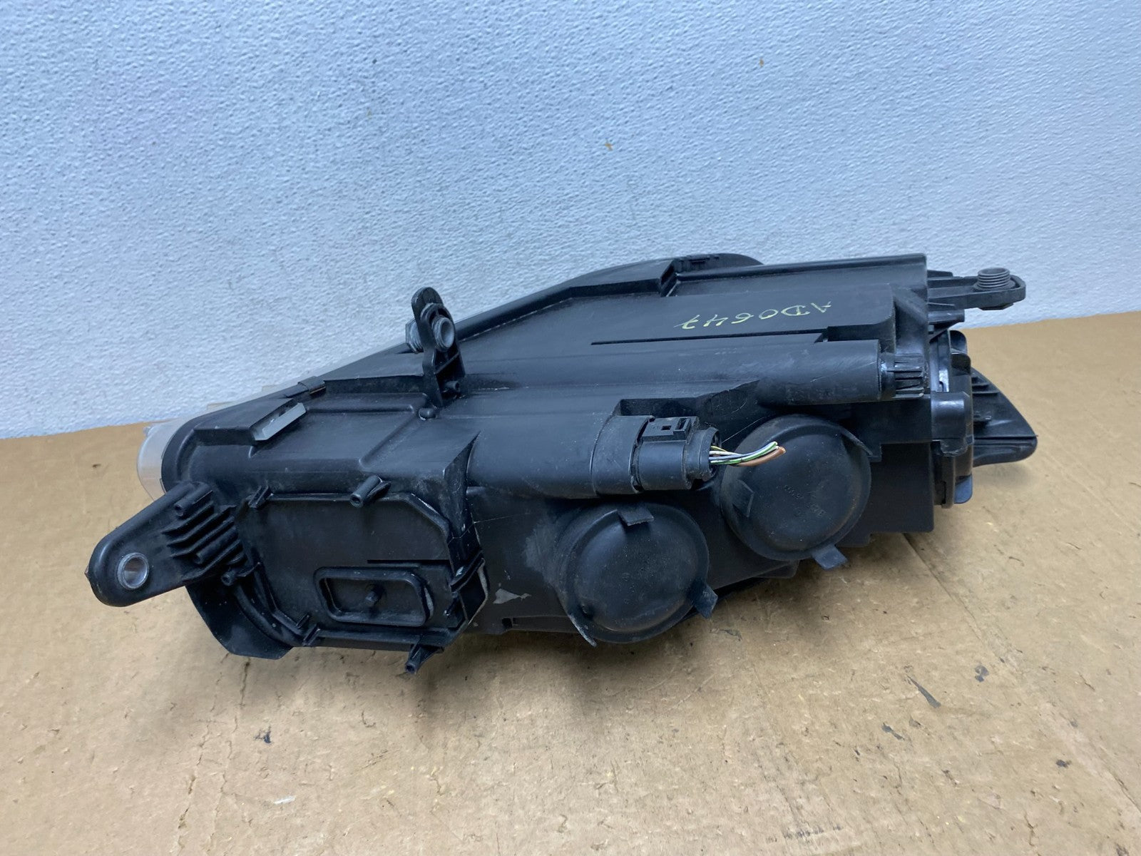 2009 - 2012 Volkswagen CC Left Driver Lh Side Headlight Halogen AD0647 DW4