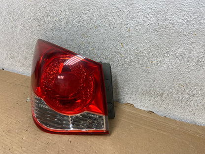 2011 2012 2013 2014 Chevrolet Cruze Left Driver LH Side Tail Light AH8371 LK2