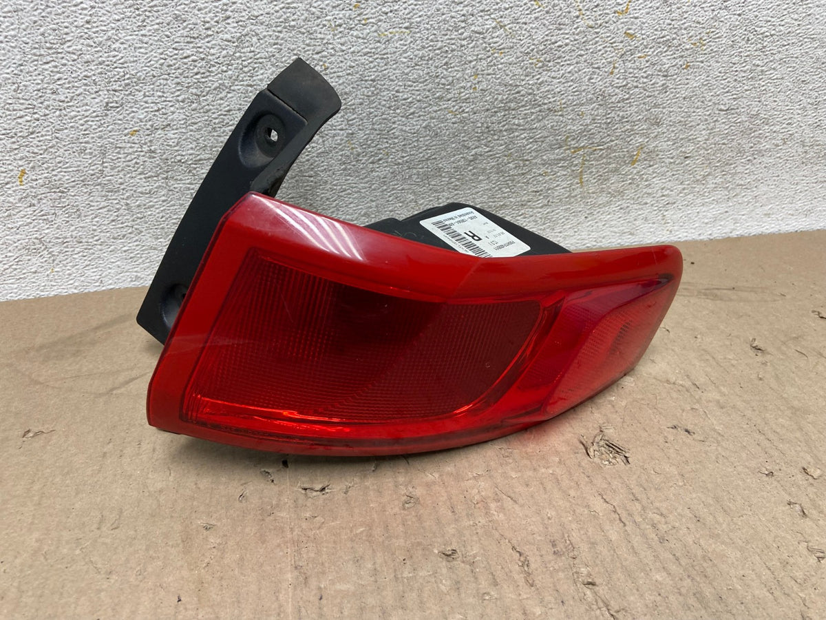 2010-2018 Lincoln Mkt Right Passenger Rh Side Tail Light AH7643 LK0