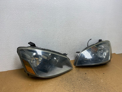 2005 to 2006 Nissan Altima Left+Right Set Halogen Headlights AE2588 DW2