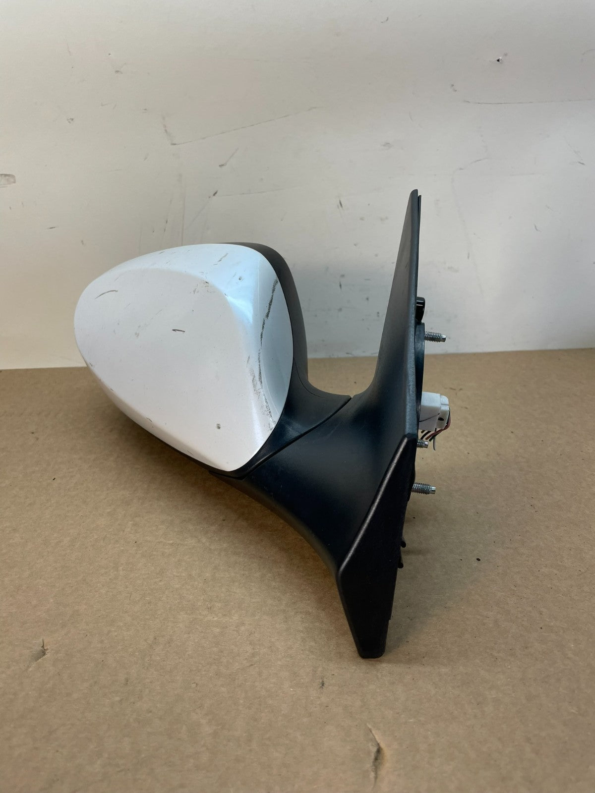 2013 to 2016 Hyundai Elantra Right Passenger RH View Door Mirror AG2823 DW1