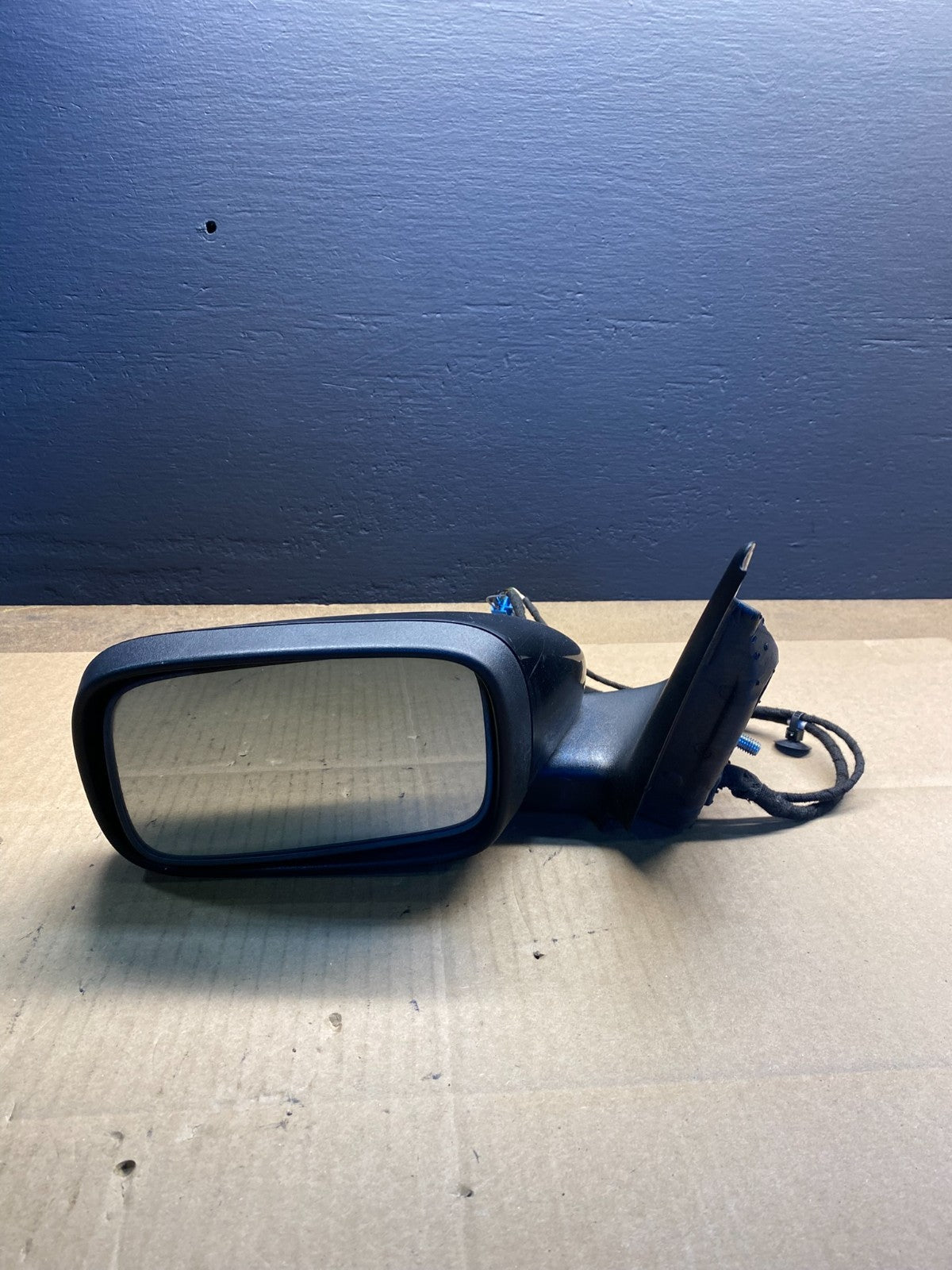 2007 to 2011 Volvo S40 V50 Left Driver Lh Side View Door Mirror OEM AB4077 DW5