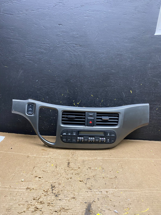 2005 to 2010 Honda Odyssey  Radio Climate Control Dash Trim Bezel X1378 DG0