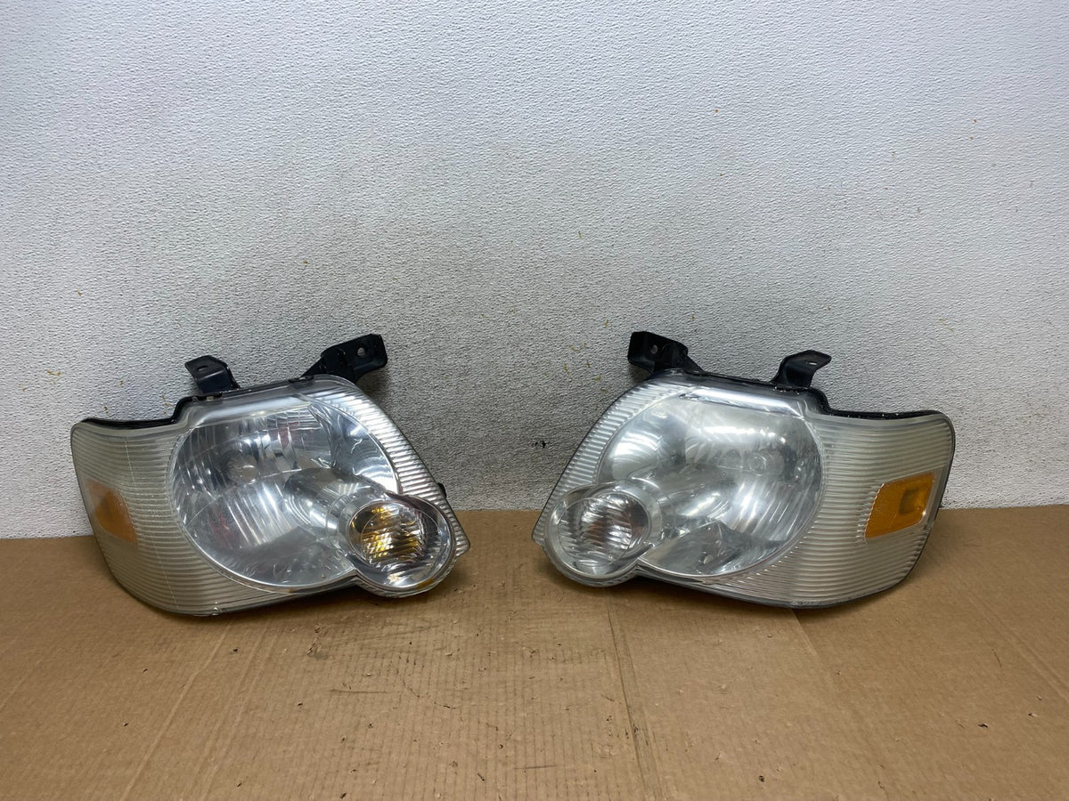 2006 2007 2008 2009 2010 Ford Explorer Left+Right Set Headlights AI4513 DW0