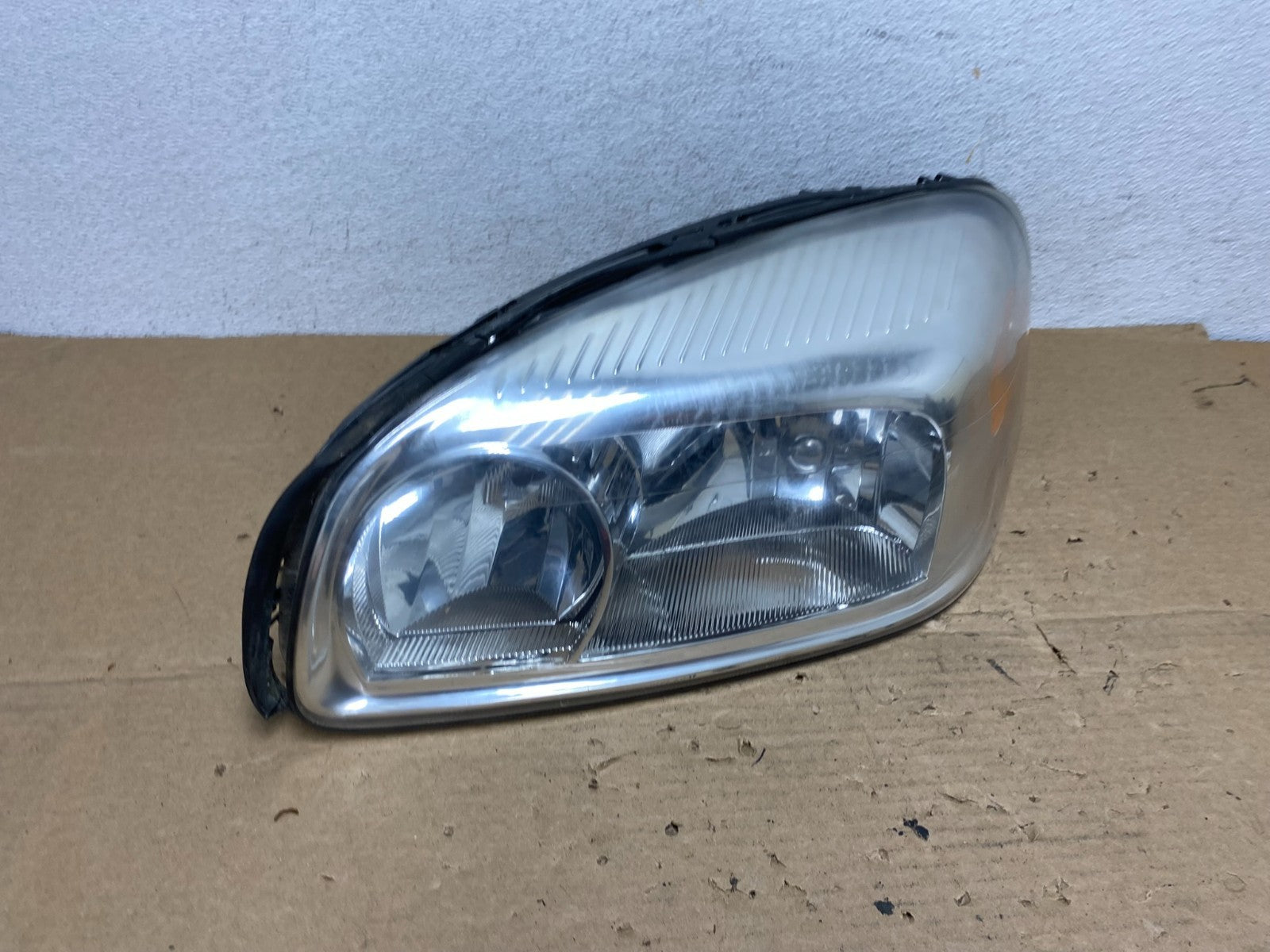 2005 - 2009 Pontiac Montana / Uplander Left Driver LH Headlight AD4049 DW2
