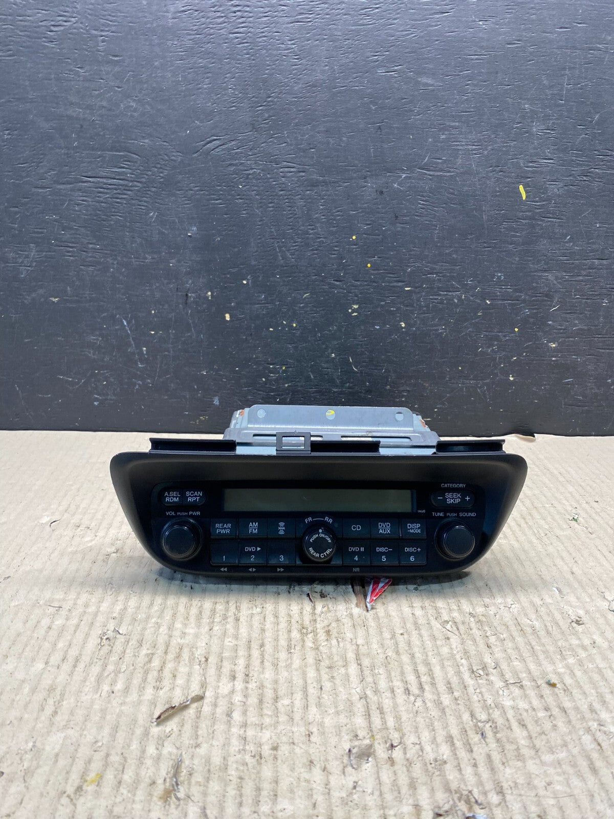 2005 to 2010 Honda Odyssey Am Fm Cd Player Radio Receiver O3537 DG0