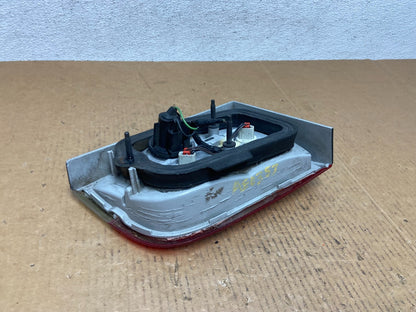 1992 to 1995 Pontiac Bonneville Right Passenger Inner Tail Light AE0353 DG3