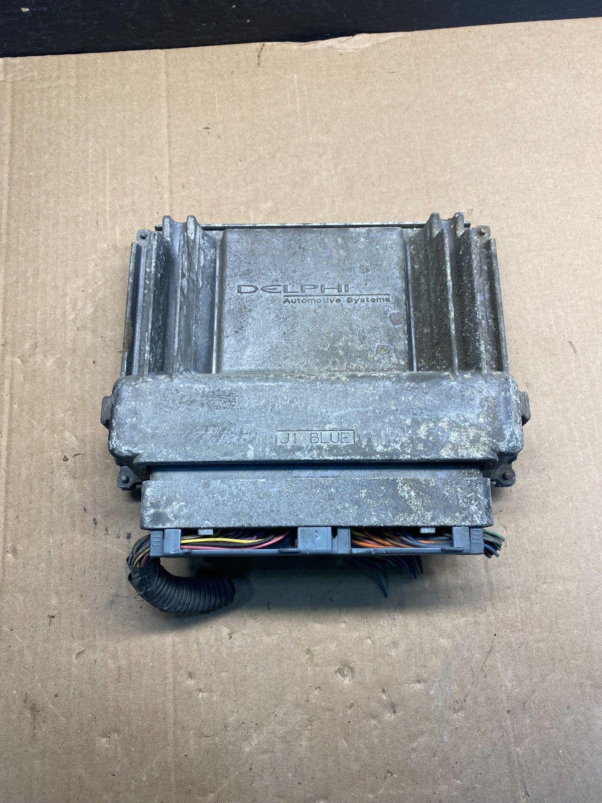 2004 GMC Envoy Silverado Engine Computer ECU ECM Module AE7557 DW1