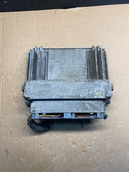 2004 GMC Envoy Silverado Engine Computer ECU ECM Module AE7557 DW1