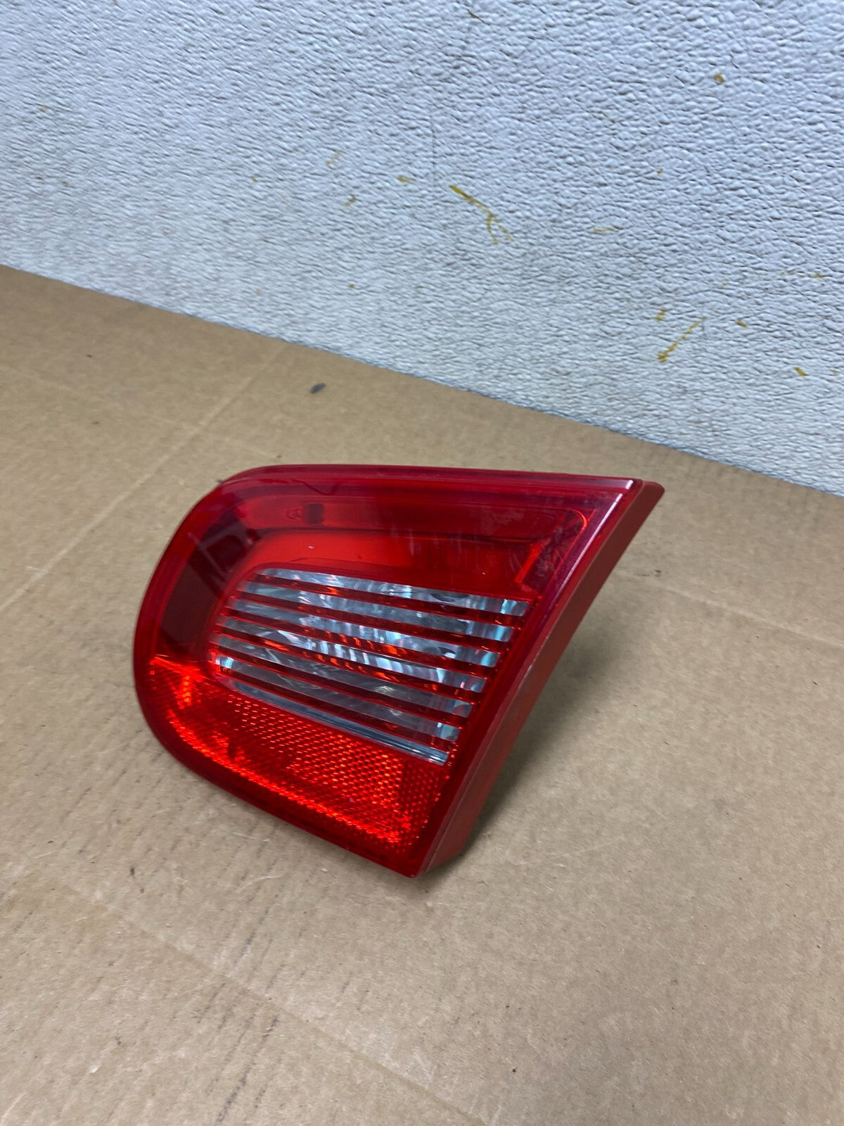 2007 2008 2009 2011 Volkswagen Eos Right Passenger Rh Tail Light inner OEM O67601