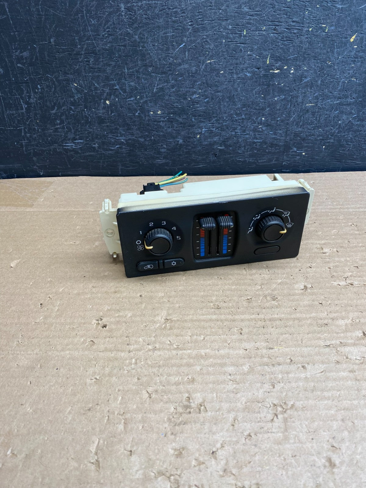 2003 to 2006 Chevrolet Silverado HVAC Heater Climate Control Module AG6229 DG0