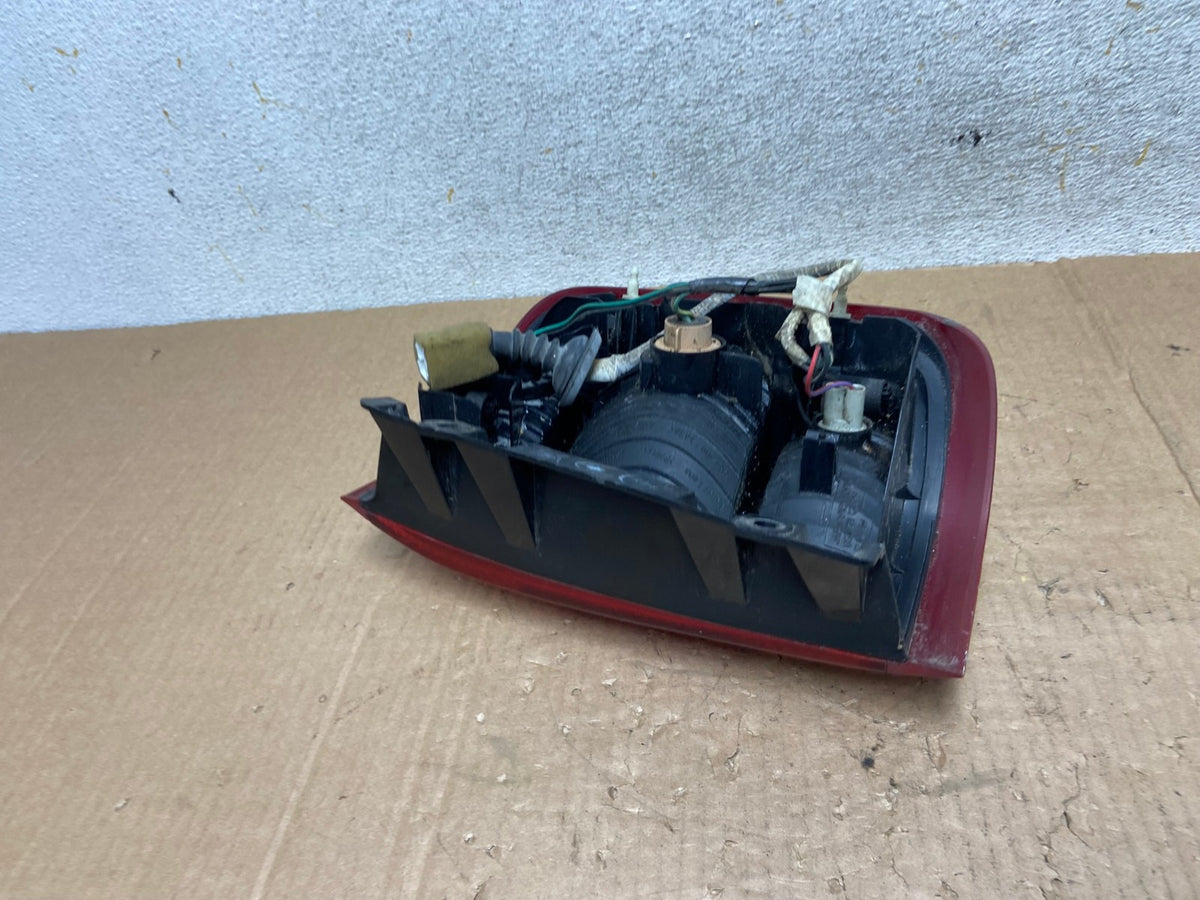 1999 to 2004 Nissan Pathfinder Left Driver Lh Side Tail light AI5575 LK5