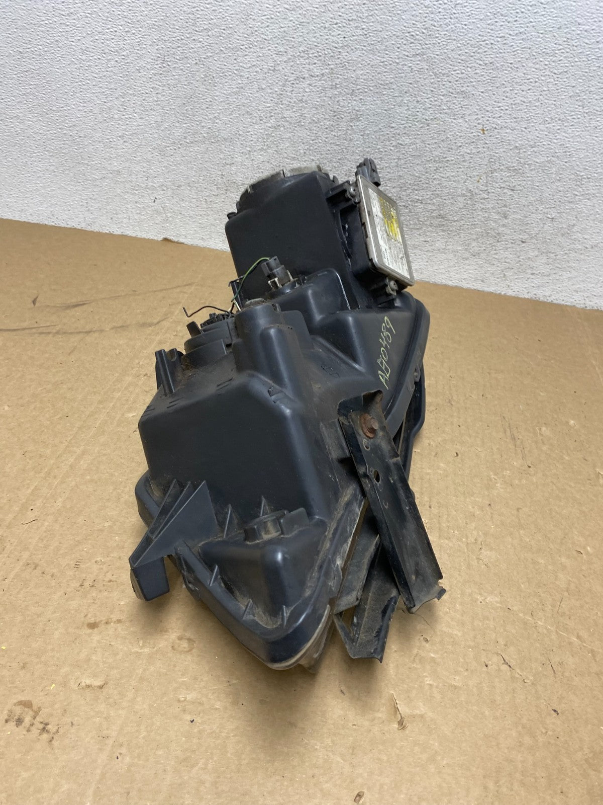 2004 to 2006 Acura TSX Right Passenger RH Side Xenon HID Headlight AG0489 DW9