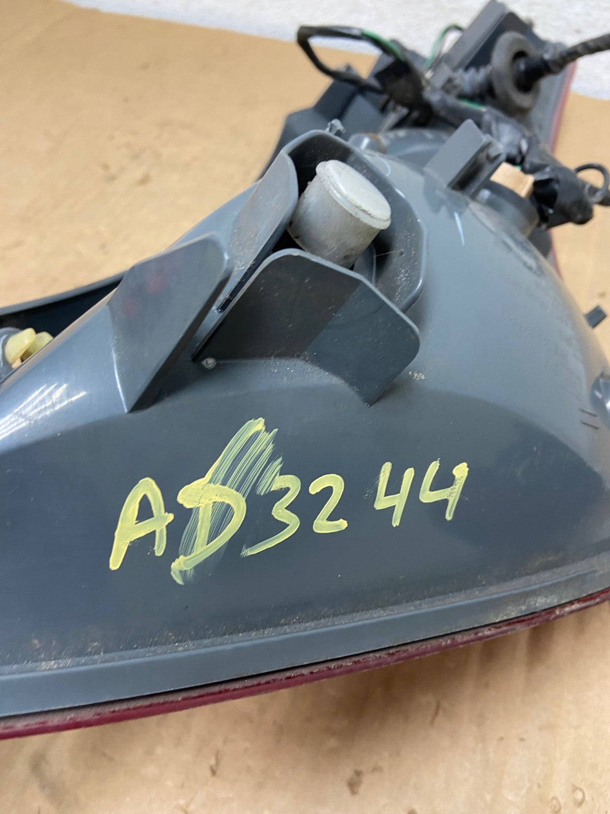 2003 2004 2005 Nissan Murano Left Driver Lh Side Tail Light AD3244 LK8
