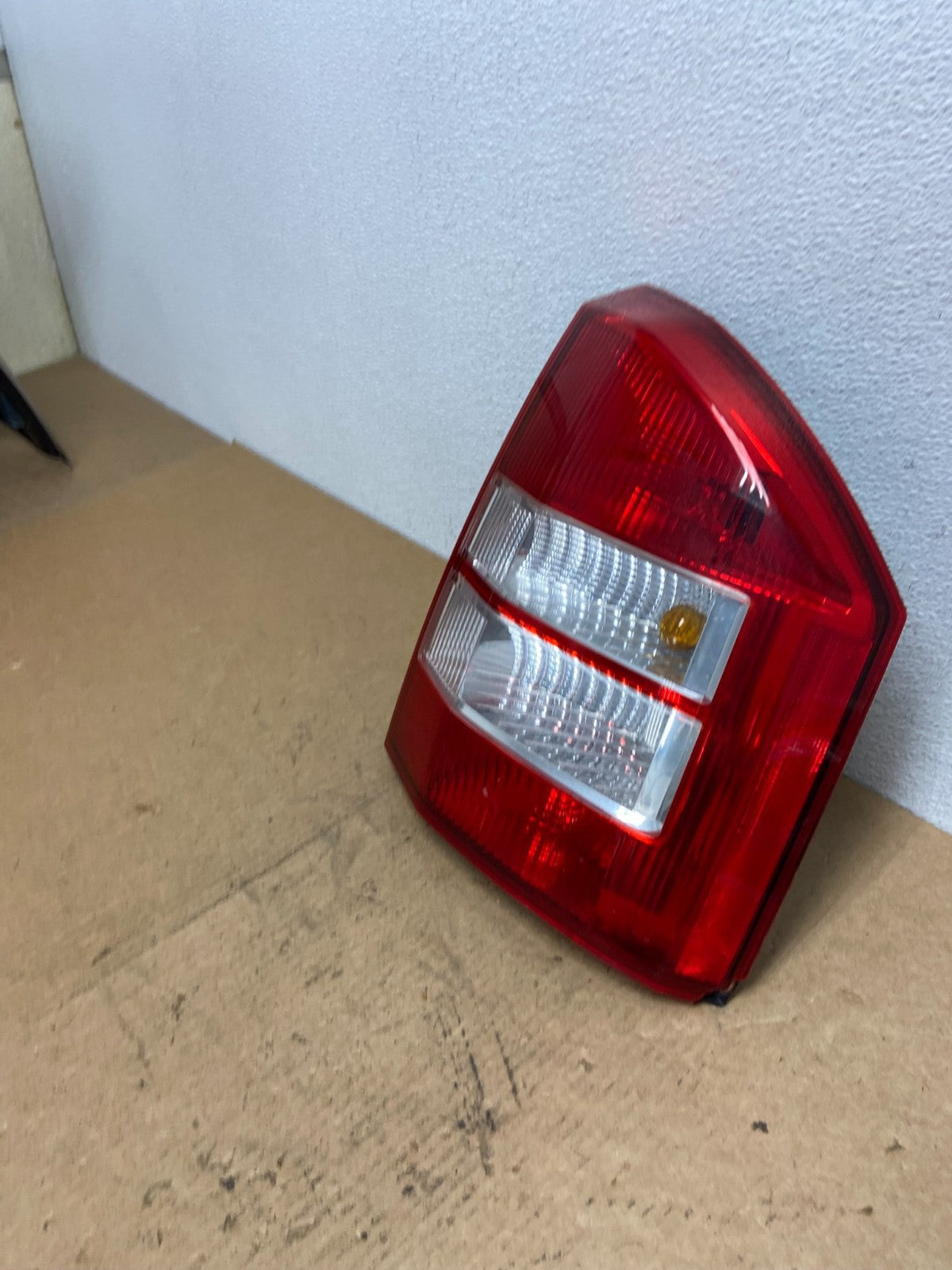 2007 2008 2009 2010 Jeep Compass Right Passenger Rh Tail Light Oem AC3200 DW1