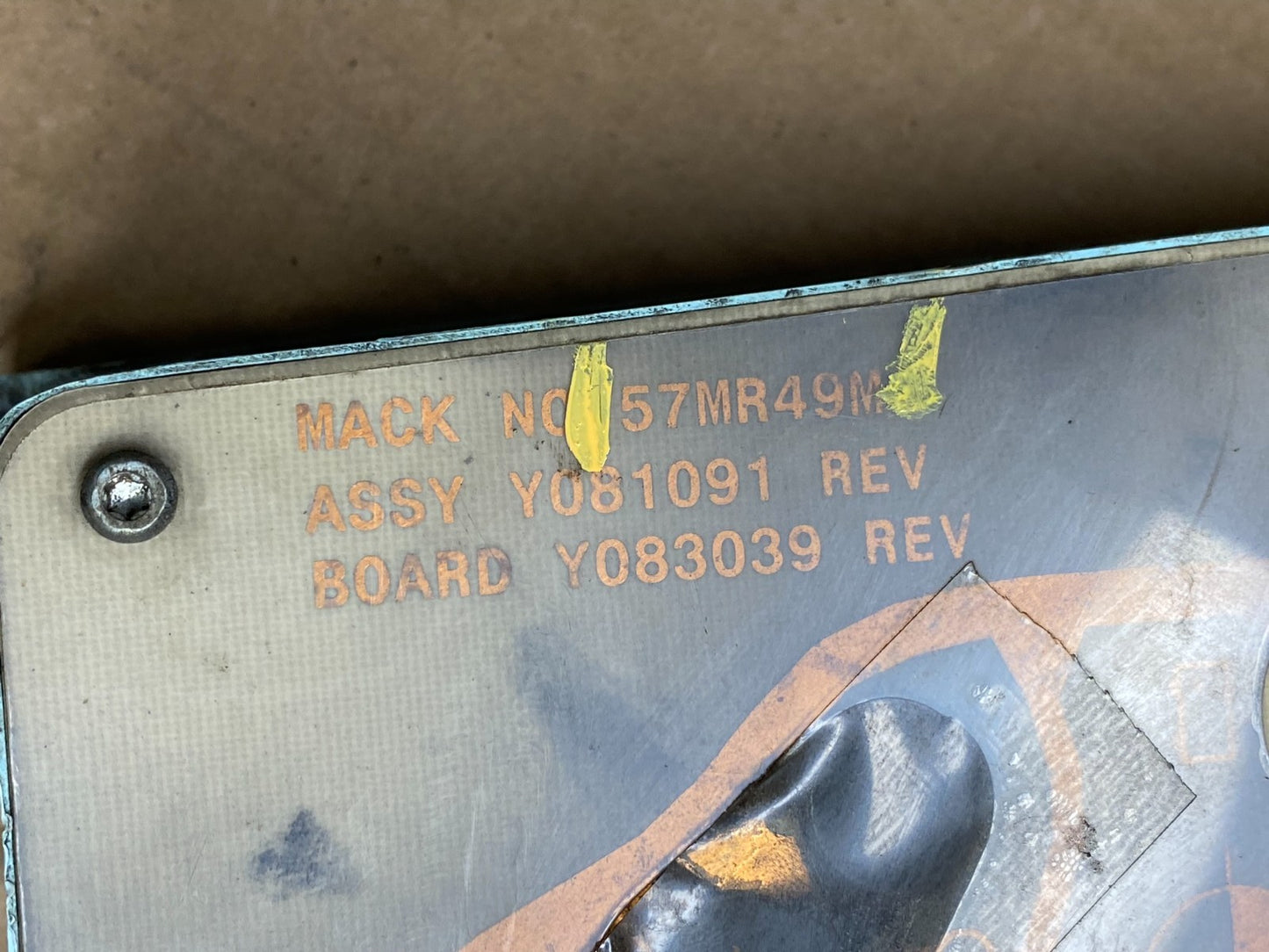 1991 - 2000 Mack CH600 Speedometer Instrument Cluster OEM aa4570 DG5