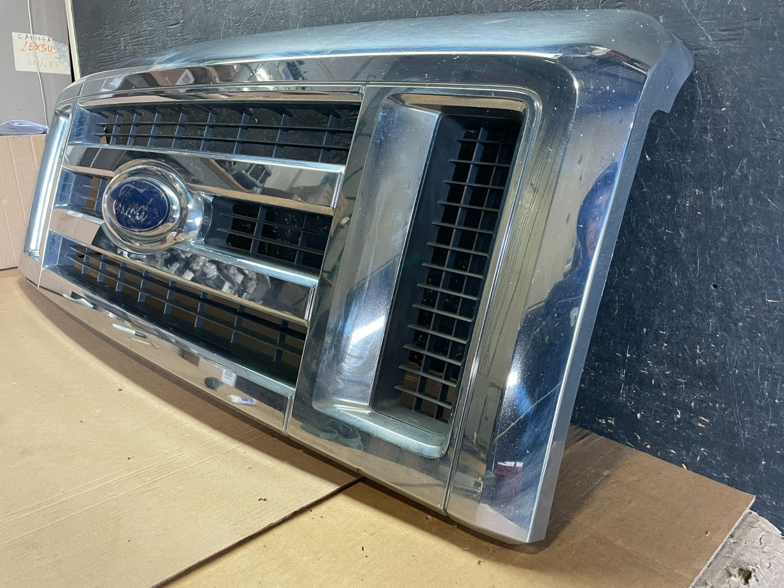 2008 to 2014 Ford Econoline E150 E250 Front Upper Chrome Grill Grille AA1899 DG1