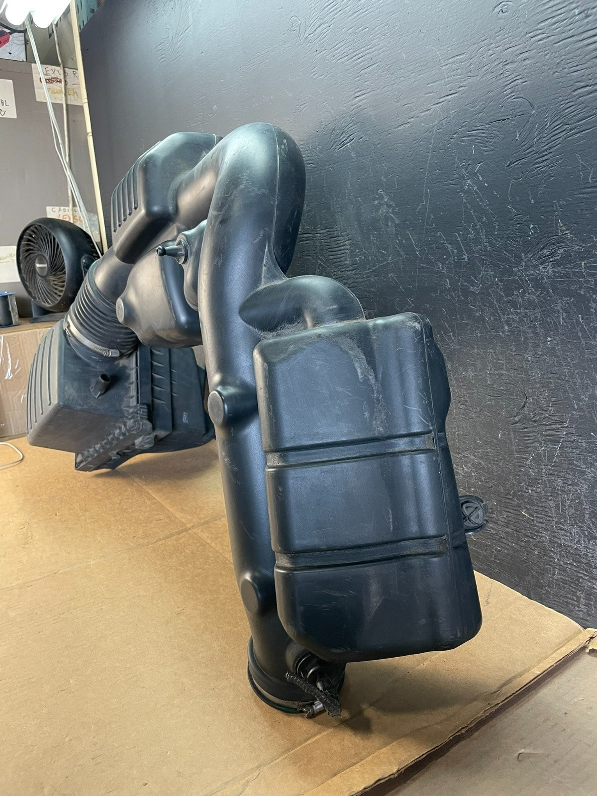2011 - 2013 Dodge Durango 3.6L Resonator Air Intake Tube AE0892 DG1