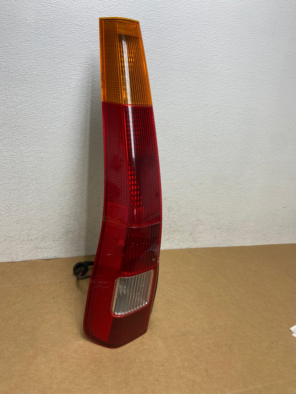 2002 2003 2004 Honda Crv Cr-v Left Driver Lh Tail Light AD4451 LK2