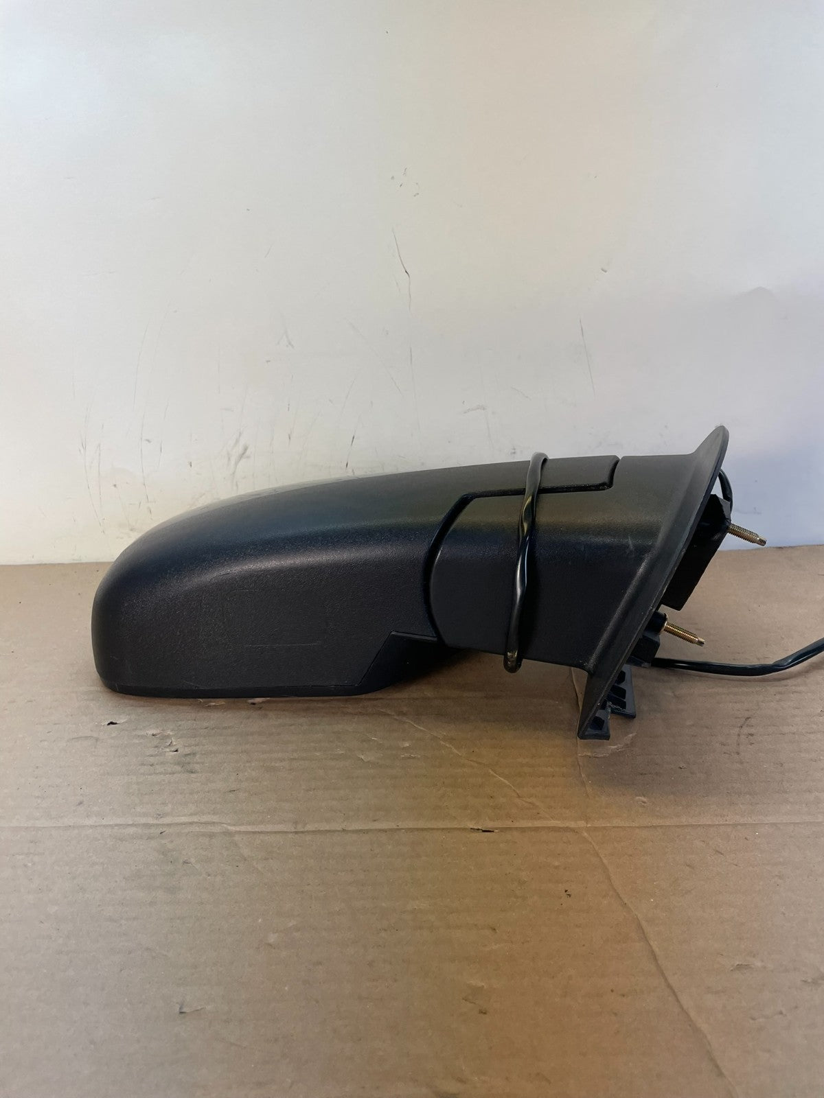 2007-2013 Chevrolet Tahoe Silverado Suburban Right Passenger Mirror ag9947 DG3