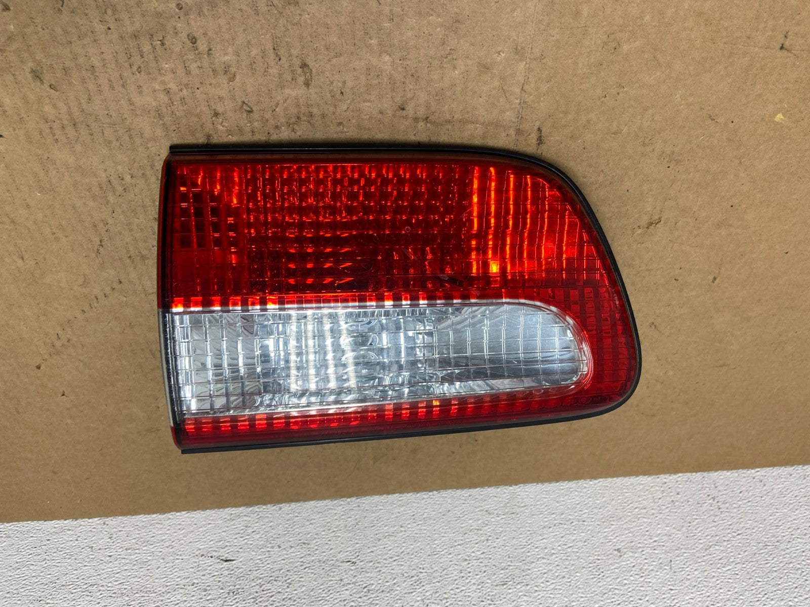 2001 2002 2003 Toyota Sienna Left Driver Lh Side Inner Tail Light OEM AC3107 LK0