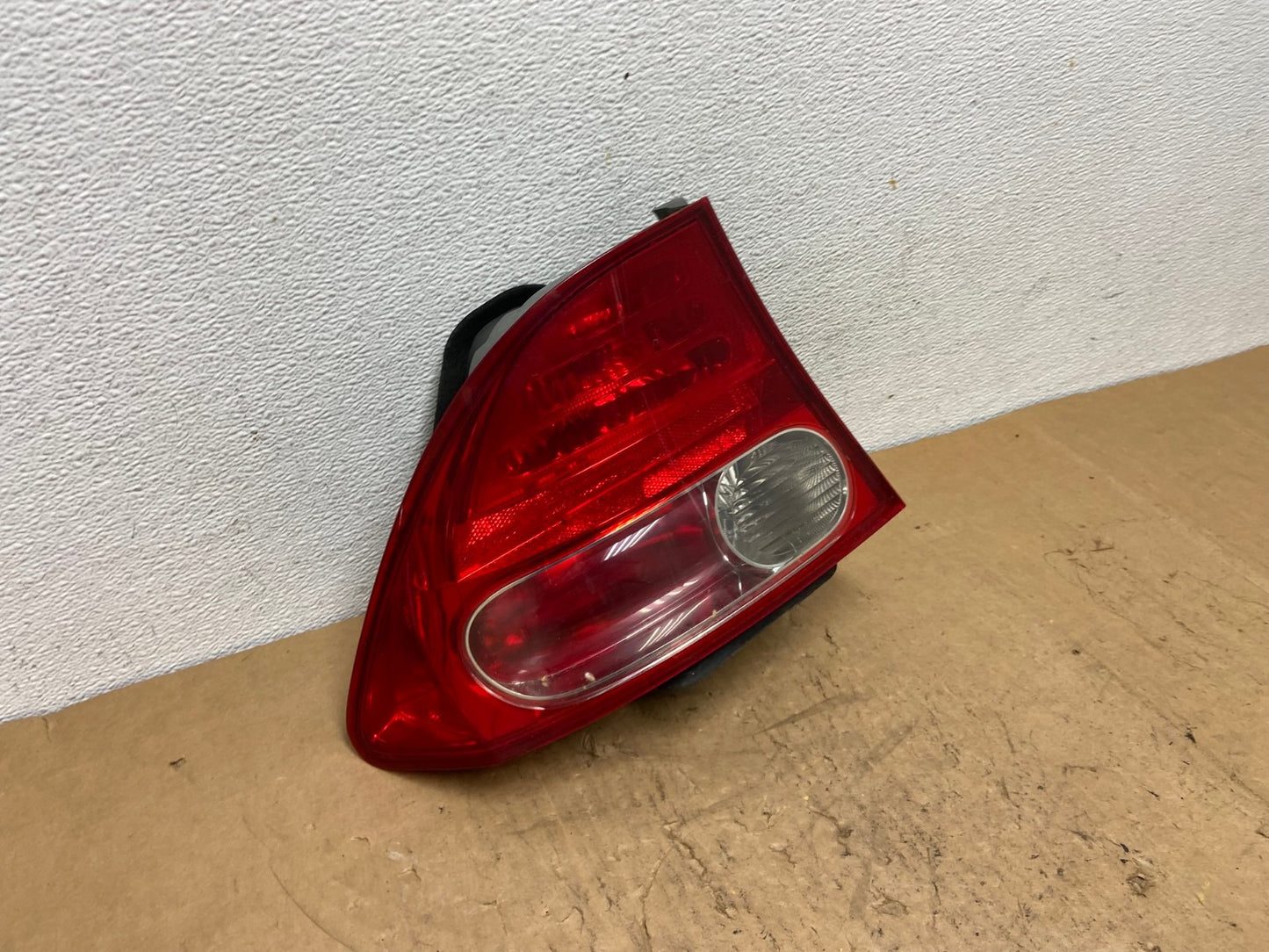 2006 2007 2008 Honda Civic Sedan Left Driver Lh Tail Light AD0449 LK2
