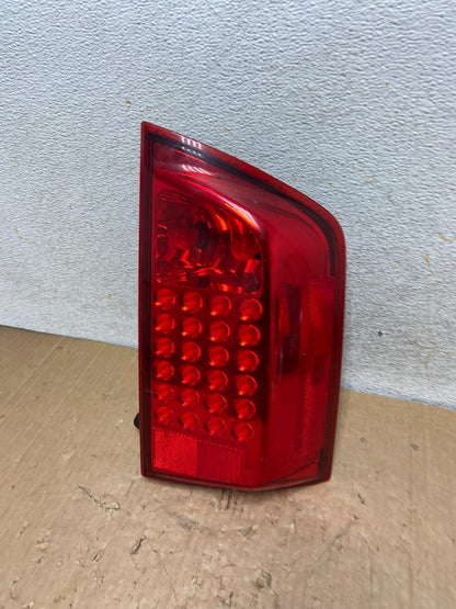 2004 to 2010 Infiniti Qx56 Right Passenger RH Side Tail Light AI9127 LK0