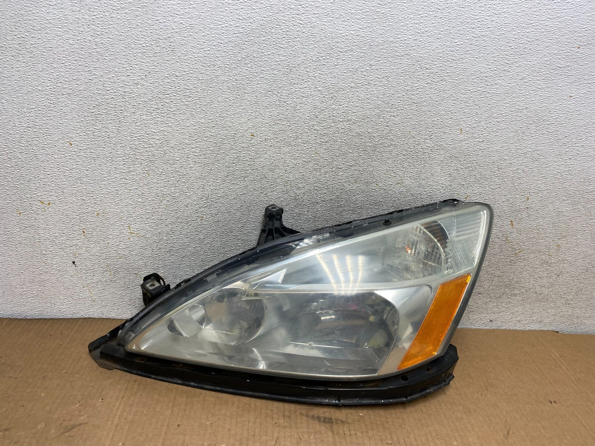 2003 - 2007 Honda Accord Left Driver LH Halogen Headlight AI8519 DW0