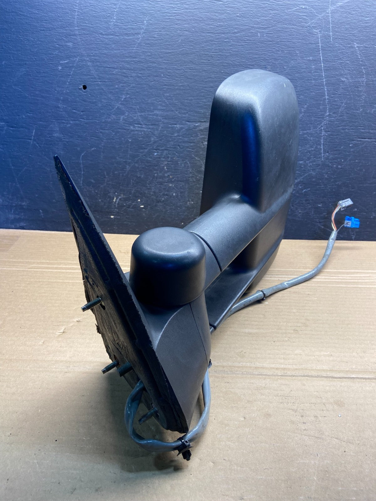 2003-2006 Chevrolet Silverado Sierra Left Driver LH Tow Door Mirror AE4709 DW2