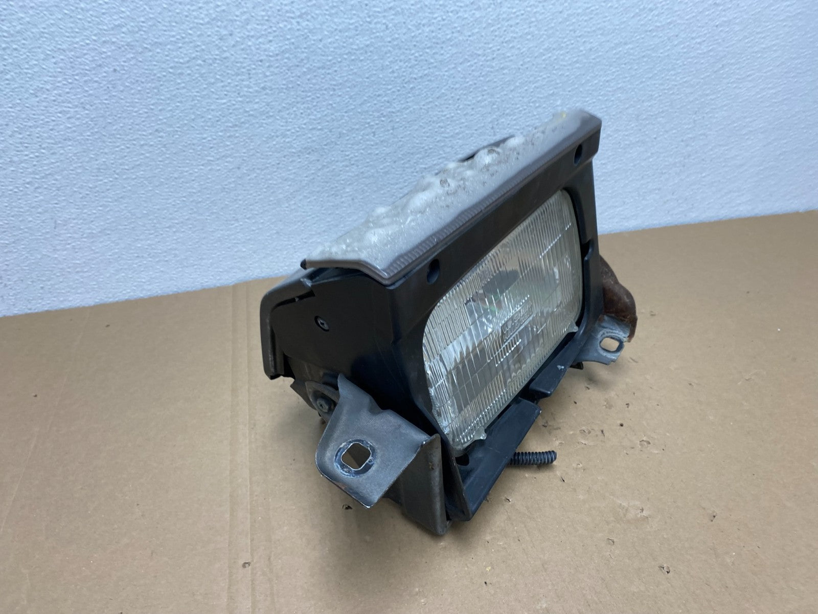 1983 to 1987 Honda Prelude Left Driver LH Halogen Headlight AB6789 DG2