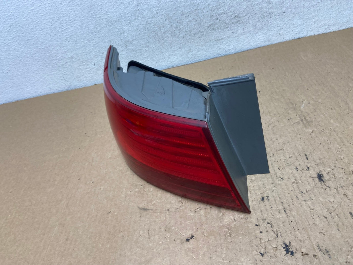 2009 to 2010 Hyundai Sonata Left Driver Lh Side Tail Light AG2414 LK1