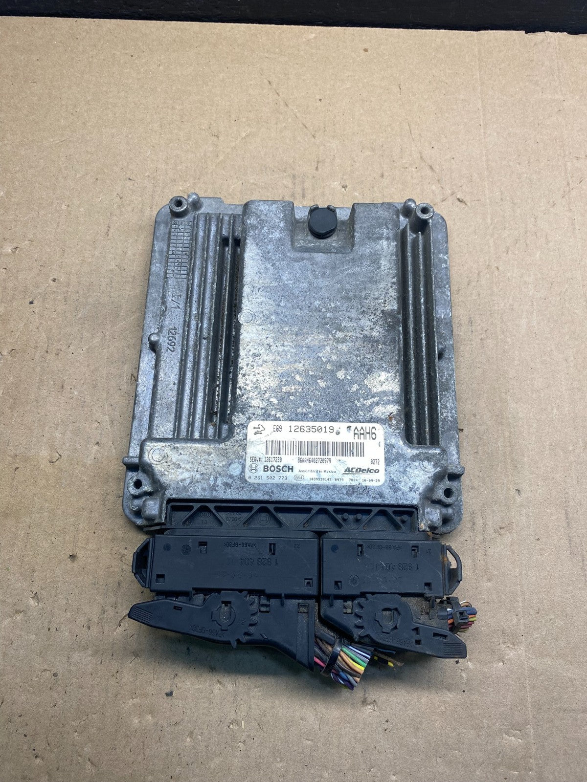 2010 2011 GMC Acadia Traverse Engine Control Module ECM ECU 12635019 AE7467 DW0