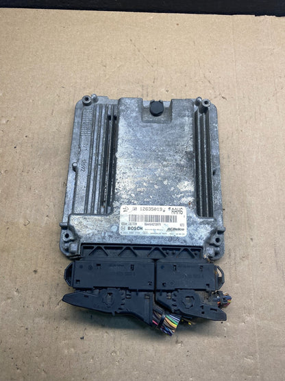 2010 2011 GMC Acadia Traverse Engine Control Module ECM ECU 12635019 AE7467 DW0