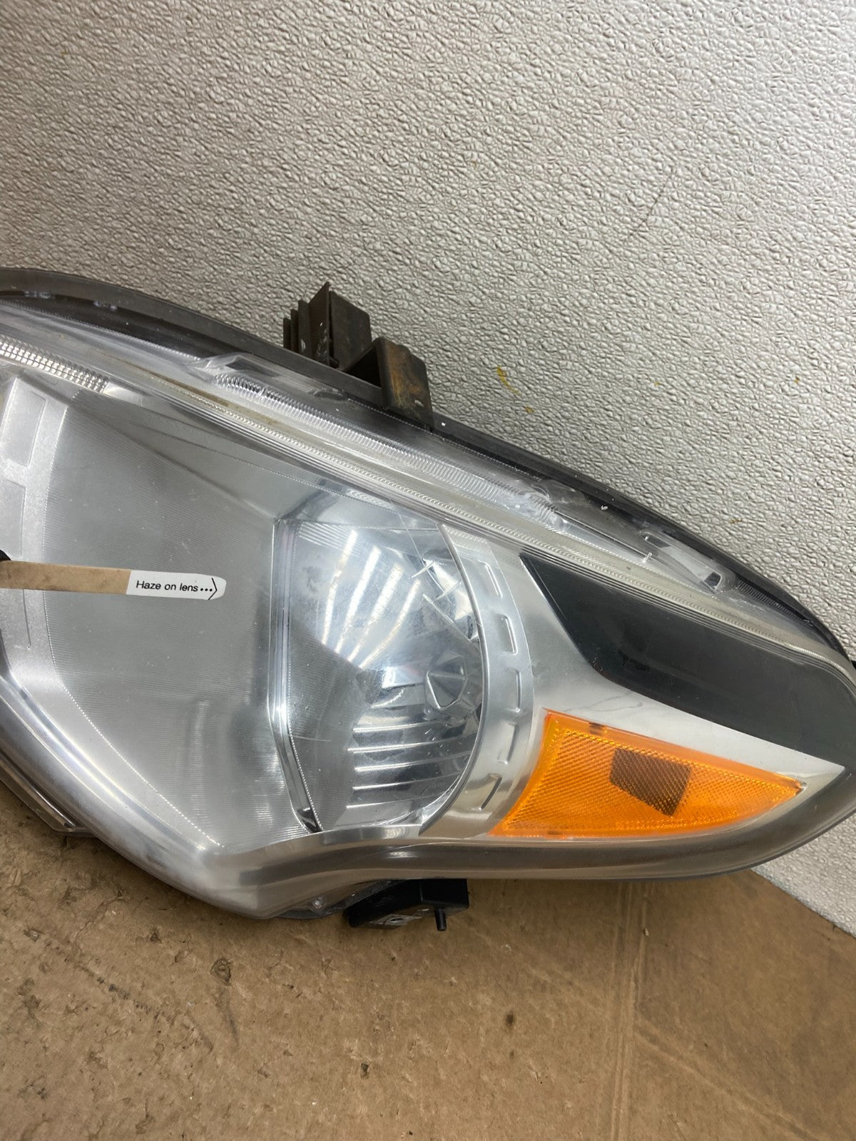 2015 to 2019 Nissan Versa Headlight Left Driver Lh Side Oem Y8166 DW4