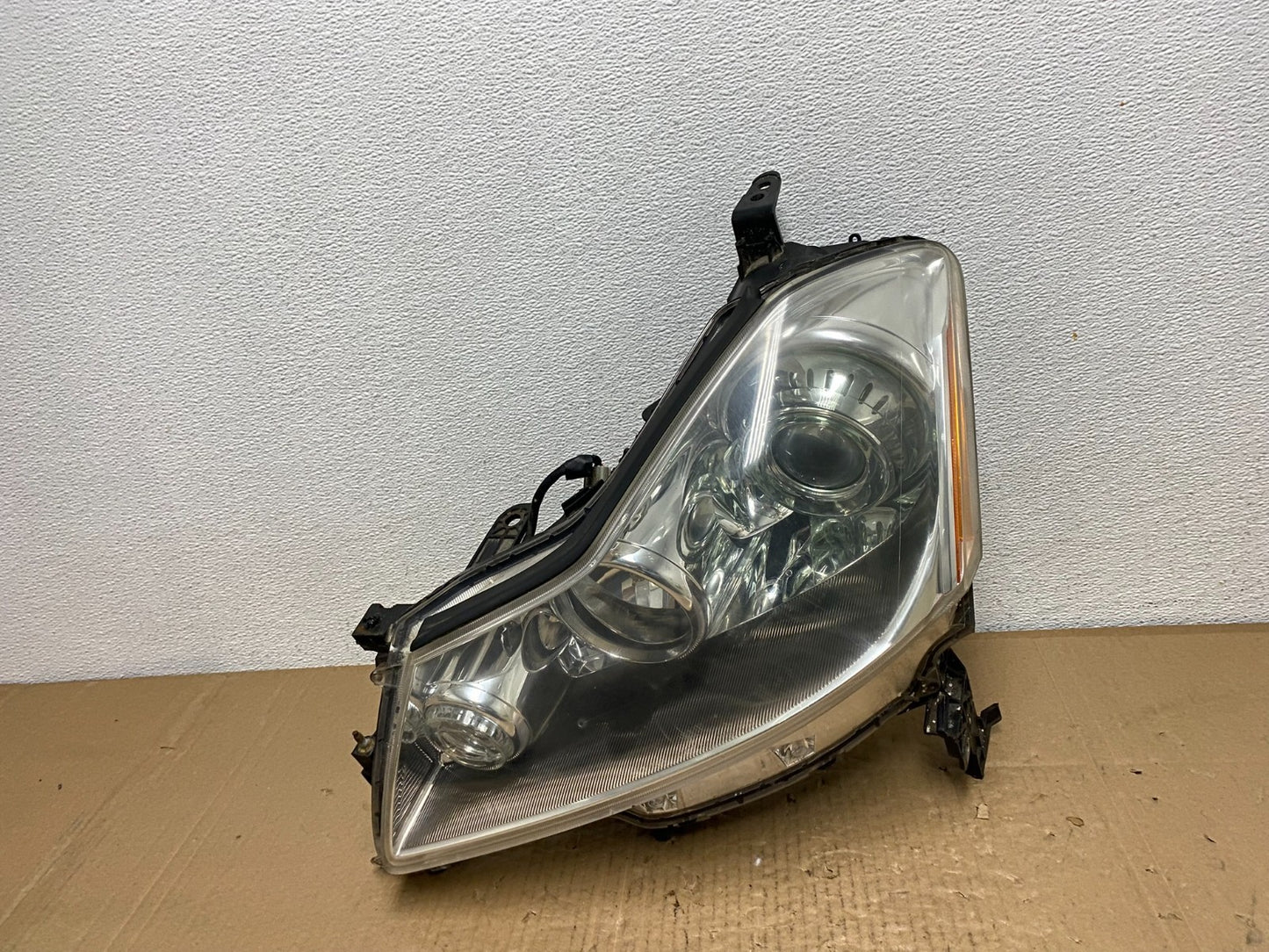 2006 to 2010 Infiniti M35 Left Driver Side Hid Xenon Headlight AD2357 DW0