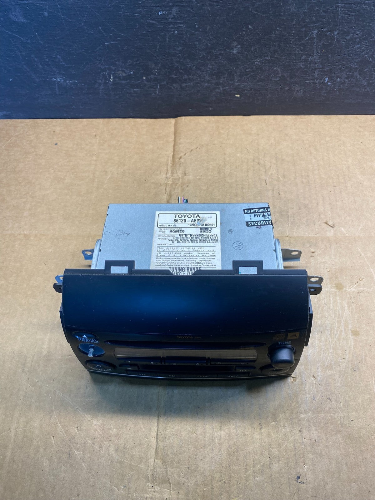2004 to 2010 Toyota Sienna AM FM CD WMA Mp3 Radio Receiver AD3603 DG3
