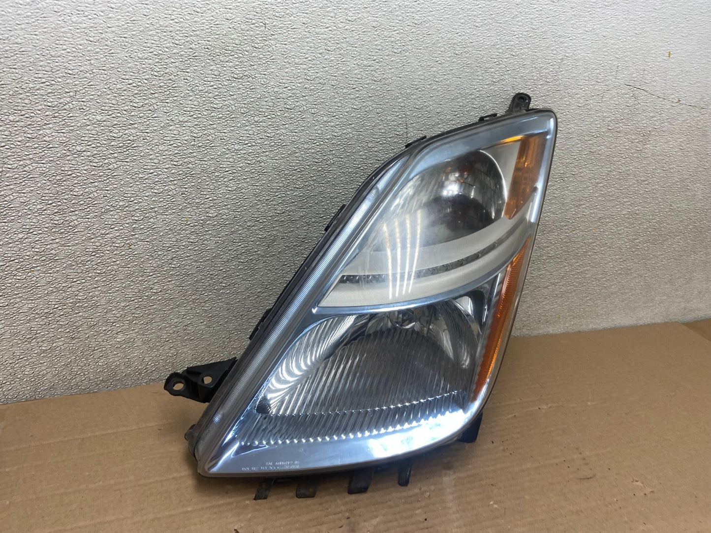 2006-2009 Toyota Prius Left Driver LH Side Headlight Halogen TYC AA8715 DW2