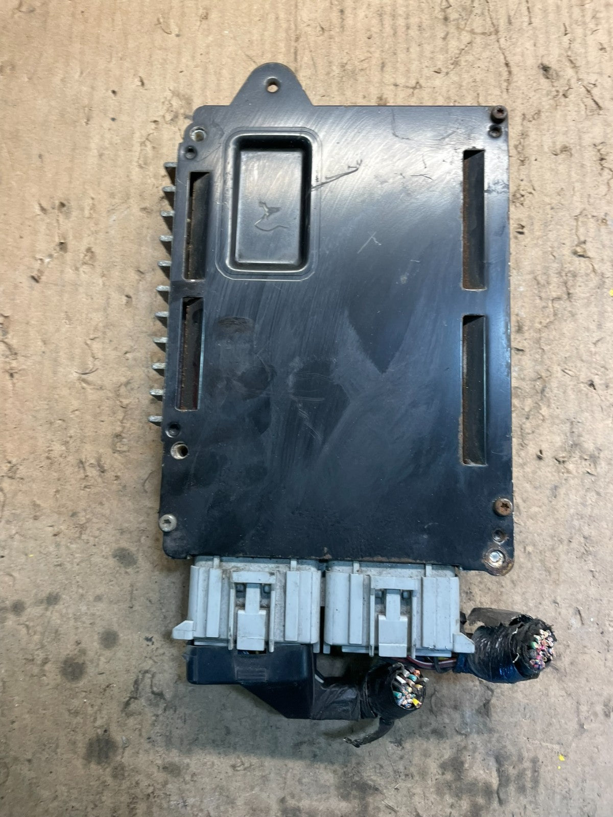 2000 Dodge Caravan ECM Engine Control Module ECM p04727275ab T7030 DG2