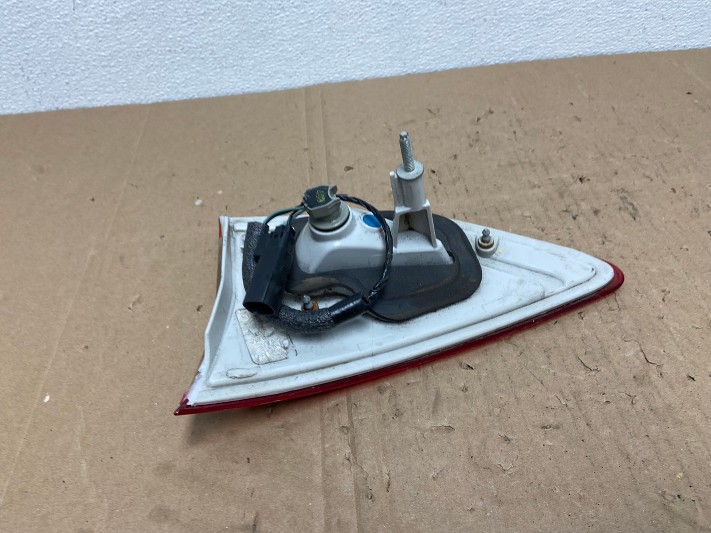 2013 to 2016 Ford Escape Left Driver LH Side Inner Tail Light OEM AB6915 LK6