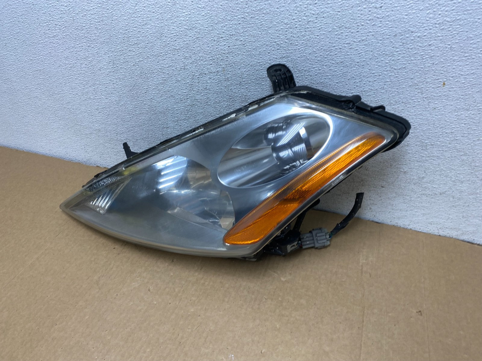 2003 to 2007 Nissan Murano Left Driver LH Side Headlight Halogen AG1984 DW1
