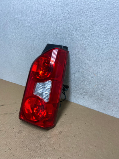 2005 to 2015 Nissan Xterra Right Passenger Rh Side Tail light AG1054 LK1