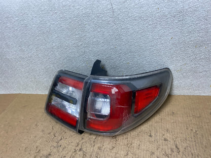 2013 to 2016 GMC Acadia Right Passenger RH Side Tail Light W8055 DW1